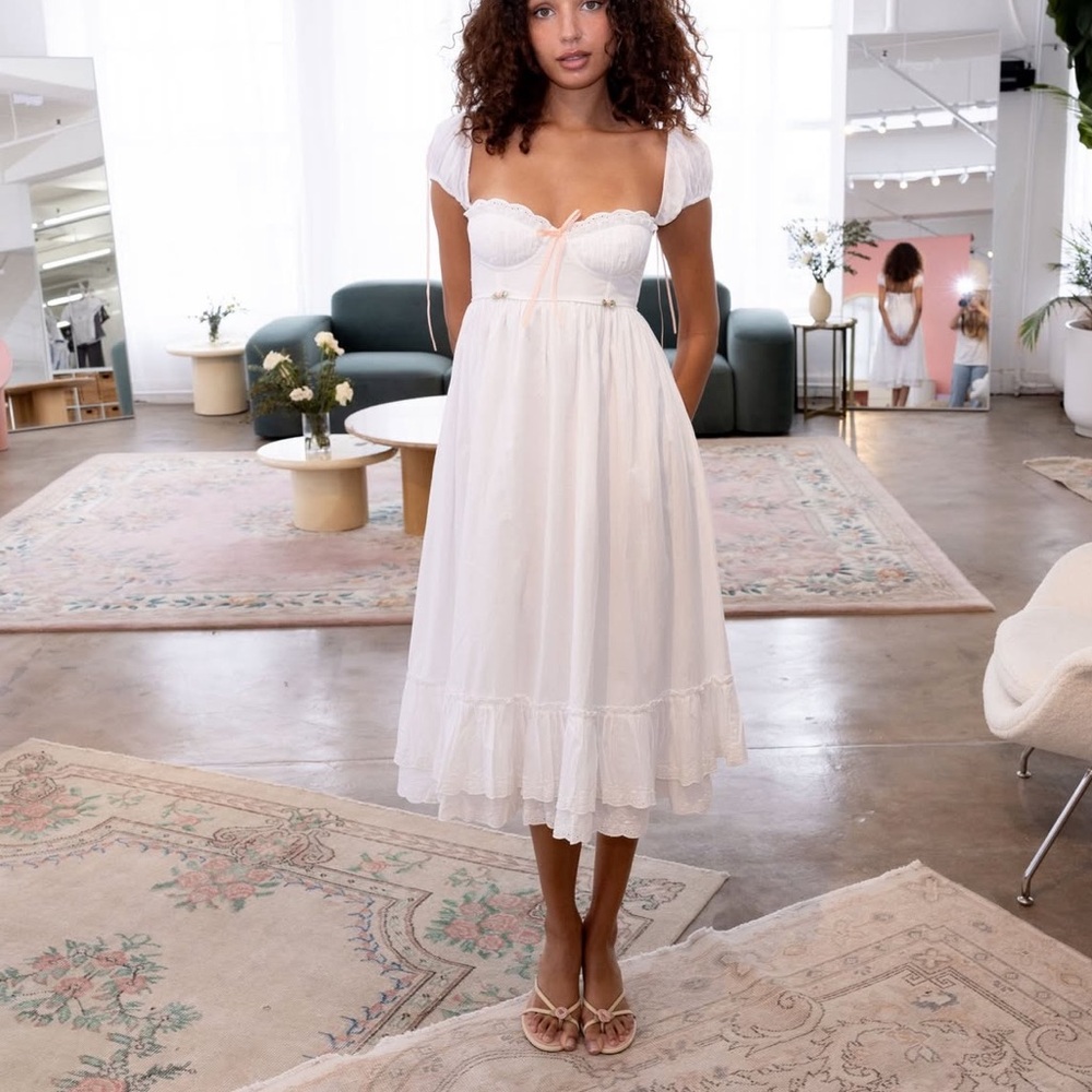Kitteny White Azizi Dress
